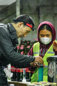 BIB: 734
                            <button type="button" onclick="openModal(22296696)" class="btn btn-primary btn-sm float-right btn-popup" data-toggle="modal" data-target=".modal-high-quality">
                        <i class="fas fa-shopping-cart"></i> Add to Cart
                    </button>
                                            <button type="button" onclick="isThisMe(22296696, true)" class="btn btn-success btn-sm float-right btn-popup btn-isme hidden" data-toggle="tooltip" data-placement="bottom" title="นี่คือรูปของคุณใช่ไหม คลิกที่นี่เพื่อเอาเข้าอัลบั้ม">
                        <i class="fas fa-plus"></i> Add to album
                    </button>
                    <button type="button" onclick="isThisMe(22296696, false)" class="btn btn-warning btn-sm float-right btn-popup btn-isnotme hidden">
                        <i class="fas fa-ban"></i> Remove from album
                    </button>